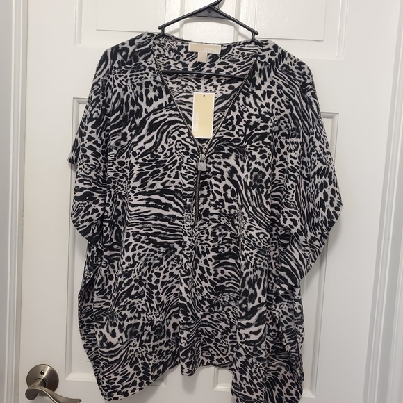 NWT Michael Michael Kors Animal Print Blouse Size L/XL, Ret. $98 - Picture 9 of 10